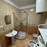 Apartmán Centre Lions Gate 3 *